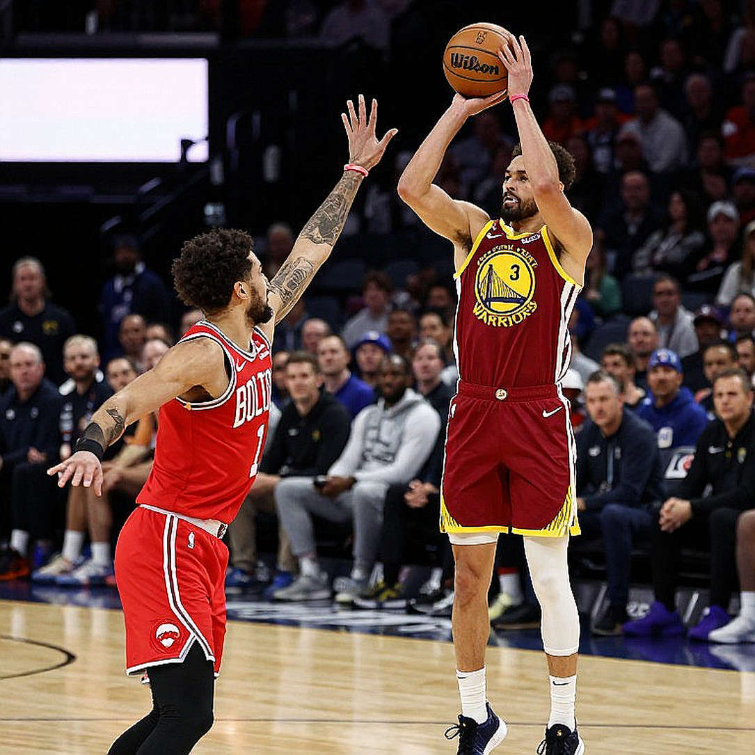 अलाना एम्ब्रोसियो और NBA के भाषा-नक्शे की वह कुर्सी जो भारत में खाली है अलाना एम्ब्रोसियो और NBA के भाषा-नक्शे की वह कुर्सी जो भारत में खाली है