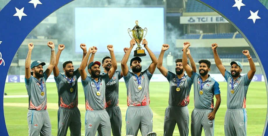 पचास विकेट, 17.68 का औसत — और वह कॉन्ट्रैक्ट जो 25 साल बाद नहीं बढ़ा पचास विकेट, 17.68 का औसत — और वह कॉन्ट्रैक्ट जो 25 साल बाद नहीं बढ़ा